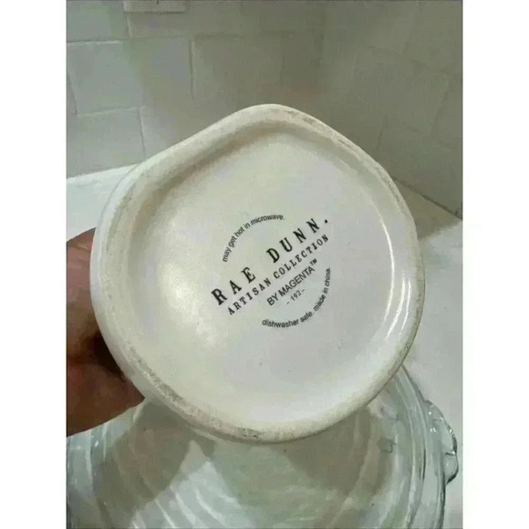 Rae Dunn, Magenta, 20 oz Capacity Collector's Mug "You Can"!! - Picture 11 of 13